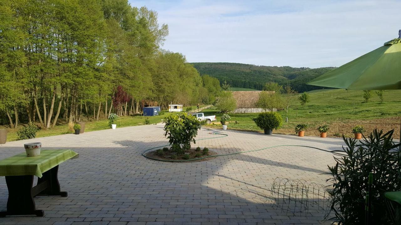 Barsonyberek Vendeghaz Bakony Hotel Jasd Bagian luar foto