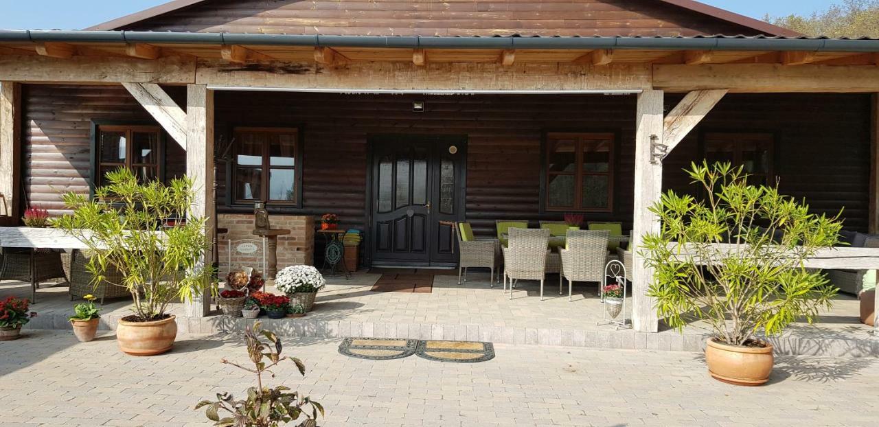 Barsonyberek Vendeghaz Bakony Hotel Jasd Bagian luar foto